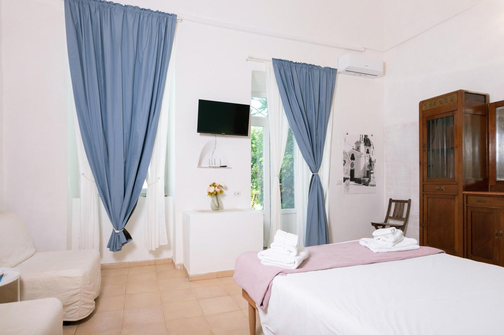 Palazzo Attila - Gioia Apartments Procida Extérieur photo